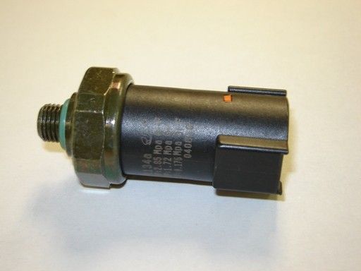 1997-2001 INFINITI Q45 A/C Trinary Switch (Global Parts)