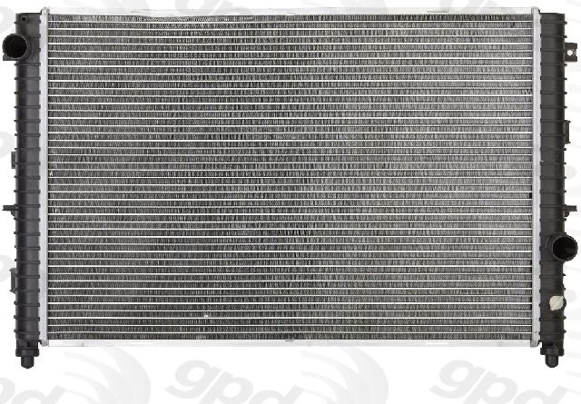 1999-2004 Land Rover Discovery Radiator (Global Parts)