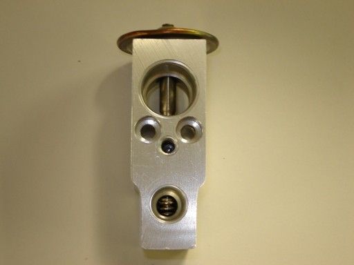 2002 Suzuki XL-7 A/C Expansion Valve - Front (Global Parts)