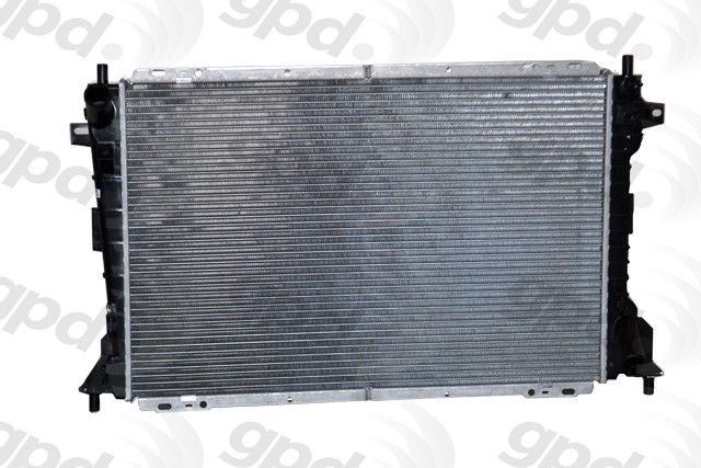 1998-2005 Lincoln Town Car Radiator (Global Parts)
