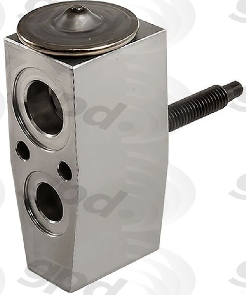 2016 Chevrolet Suburban A/C Compressor and Condenser Kit (Global Parts)