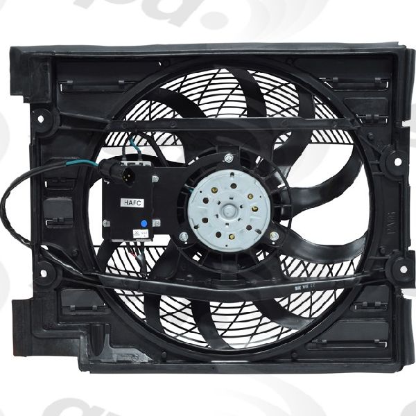 2001-2003 BMW 530i Engine Cooling Fan Assembly - Right (Global Parts)