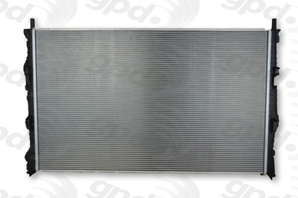 2019, 2018, 2017, 2016, 2015 Ford Transit-150 Radiator