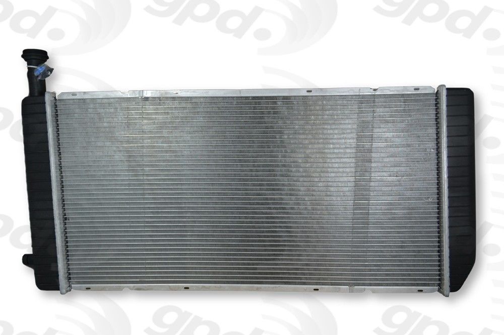 2020, 2019, 2018, 2017, 2016, 2015, 2014, 2013, 2012, 2011, 2010, 2009 Chevrolet Express 2500 2500 Radiator