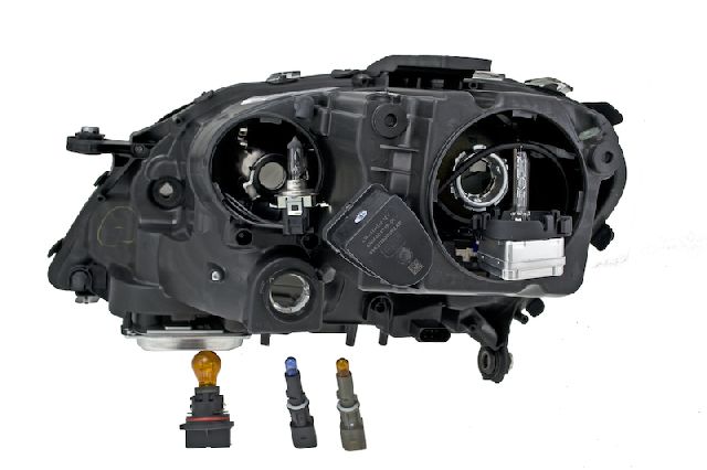 2009-2011 Mercedes-Benz ML350 Headlight Assembly - Front Right (Hella)