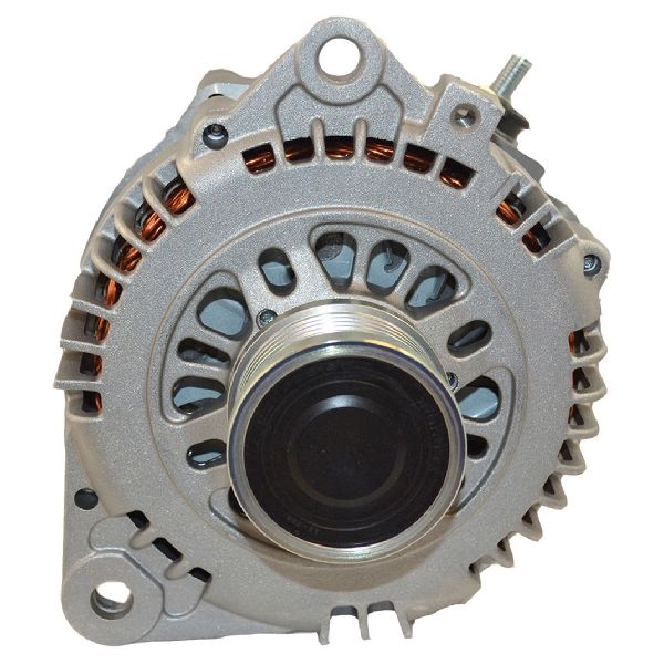 2002-2004 Nissan Altima Alternator (Hitachi)
