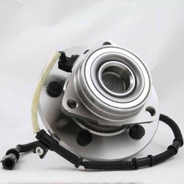 2000-2003 Ford F-150 Wheel Bearing and Hub Assembly - Front (IAP Hub Assembly)