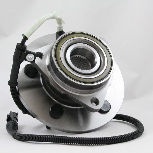 1998-2000 Lincoln Navigator Wheel Bearing and Hub Assembly - Front (IAP Hub Assembly)
