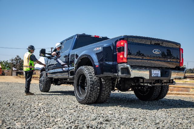 2023-2024 Ford F-350 Super Duty Suspension Lift Kit - Front and Rear (ICON Vehicle Dynamics)