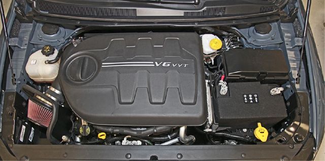 2015-2016 Chrysler 200 Air Intake Kit (K&N)