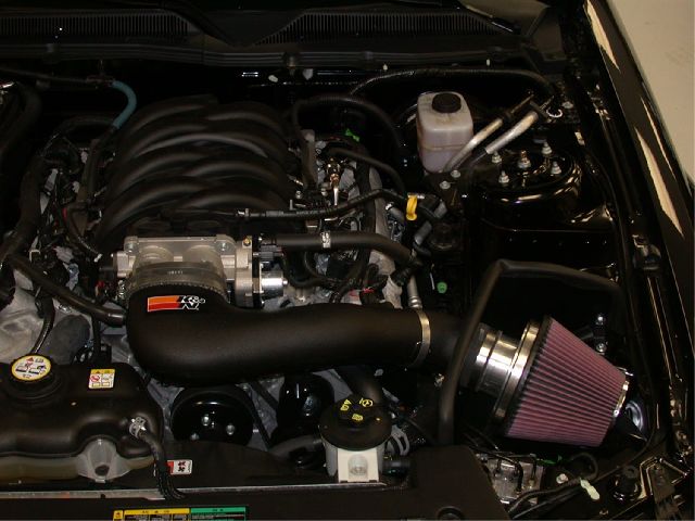 2005-2006 Ford Mustang Air Intake Kit (K&N)