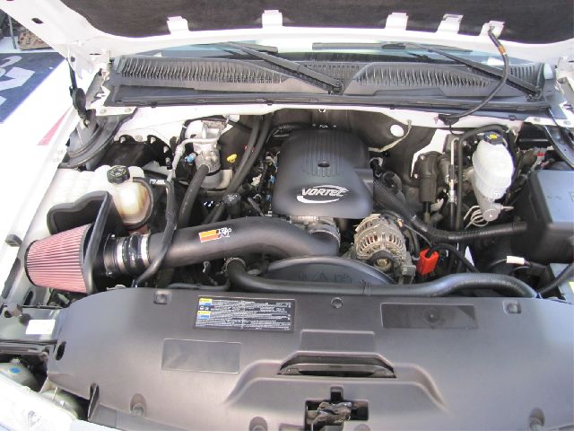 2001-2006 GMC Sierra 3500 Air Intake Kit (K&N)