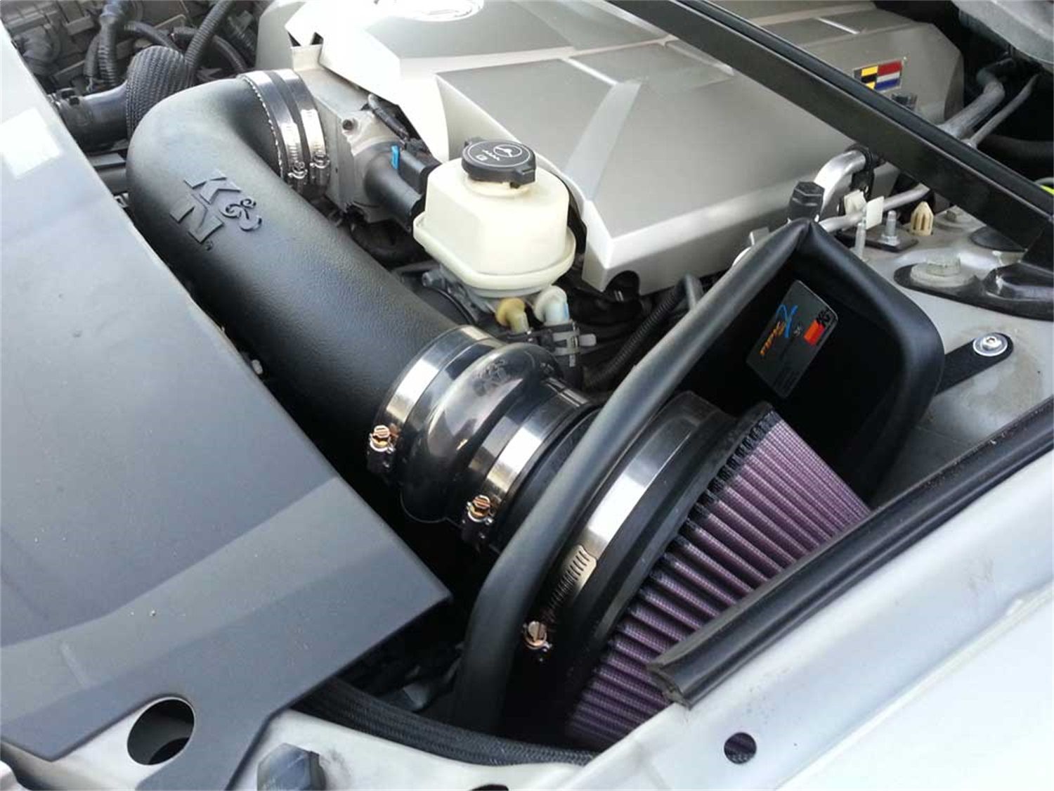 2005, 2004 Cadillac CTS Air Intake Kit