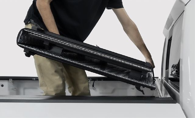 2022-2023 Hyundai Santa Cruz Tonneau Cover (LOMAX Covers)