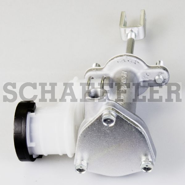 2001-2003 Isuzu Rodeo Sport Clutch Master Cylinder (LuK)