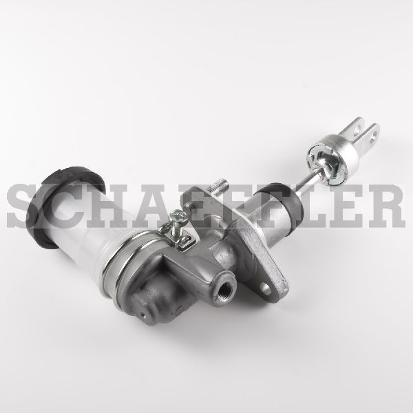 1998 Chevrolet Tracker Clutch Master Cylinder (LuK)