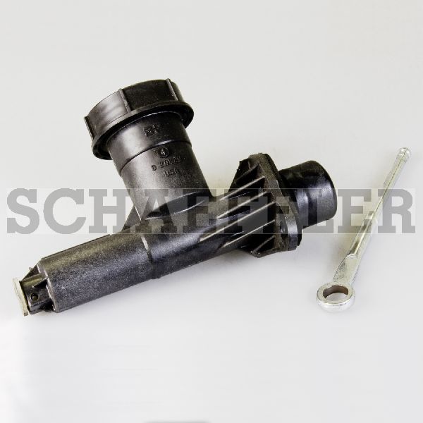 1987-1994 Chevrolet Cavalier Clutch Master Cylinder (LuK)