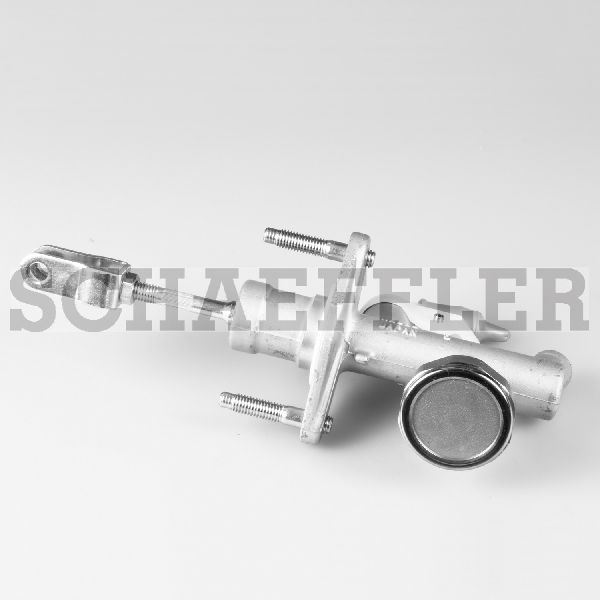 2000-2006 Nissan Sentra Clutch Master Cylinder (LuK)