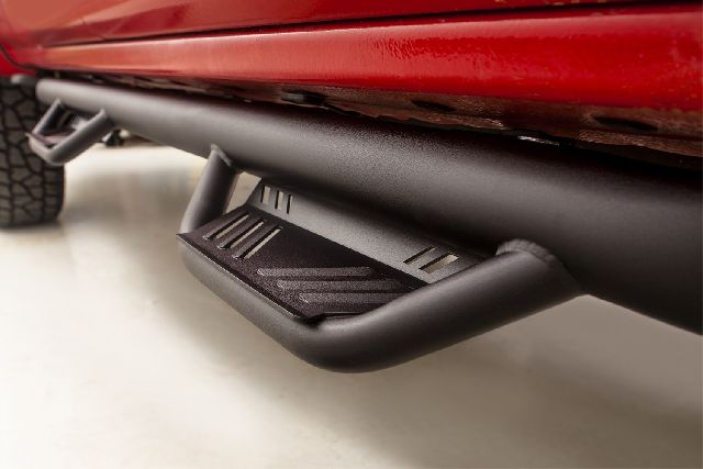 2017-2024 Ford F-550 Super Duty Step Nerf Bar (Lund)