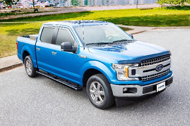 2019-2024 Ram 1500 Running Board (Lund)