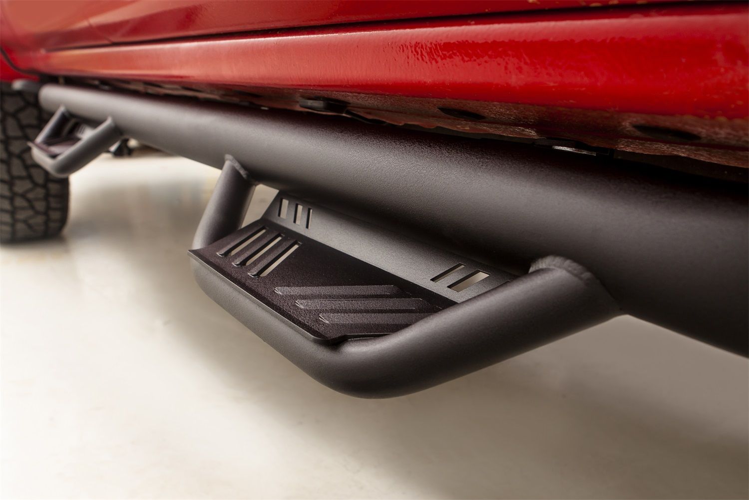 2024, 2023, 2022, 2021, 2020, 2019, 2018, 2017, 2016, 2015 Ford F-150 Step Nerf Bar