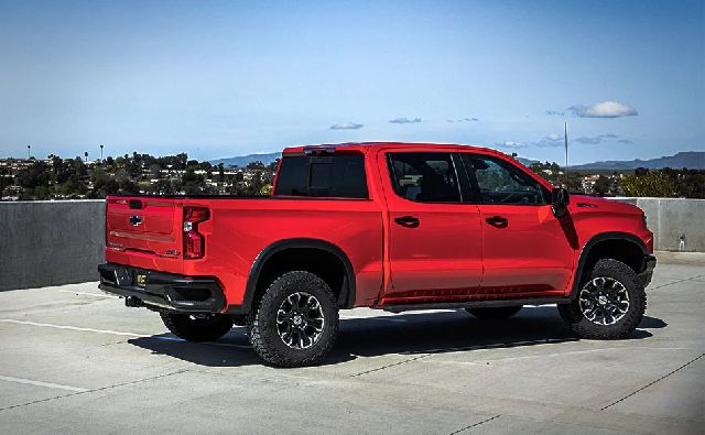 2019-2024 Chevrolet Silverado 1500 Exhaust System Kit (MagnaFlow Performance Exhaust)