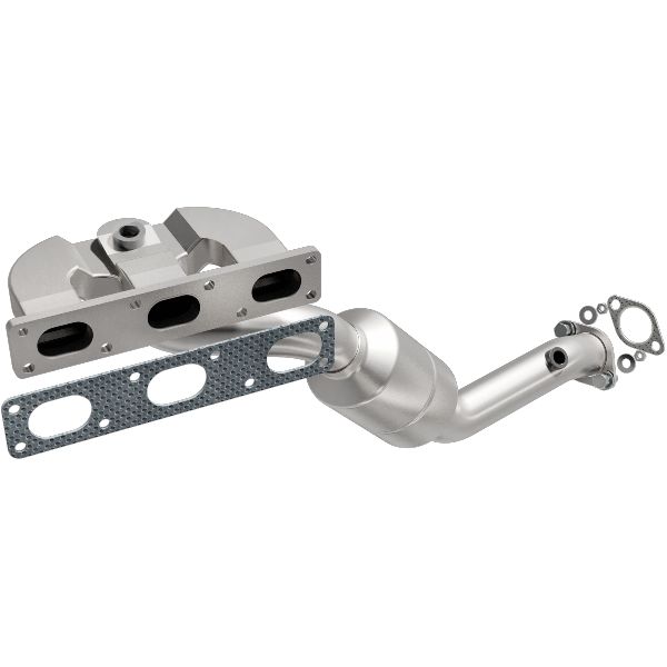 2004-2005 BMW 525i Catalytic Converter with Integrated Exhaust Manifo - Front (MagnaFlow Performance Exhaust)