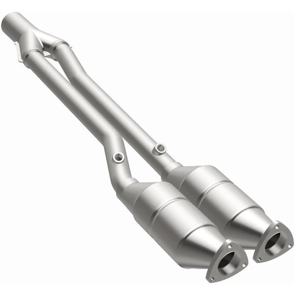 2004-2006 Audi TT Quattro Catalytic Converter (MagnaFlow Performance Exhaust)