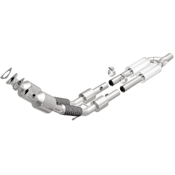 2006-2008 Volkswagen Passat Catalytic Converter (Magnaflow)