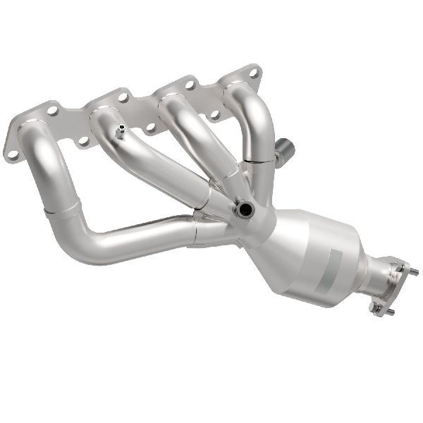 1998-2001 Nissan Frontier Catalytic Converter with Integrated Exhaust Manifo (Magnaflow)