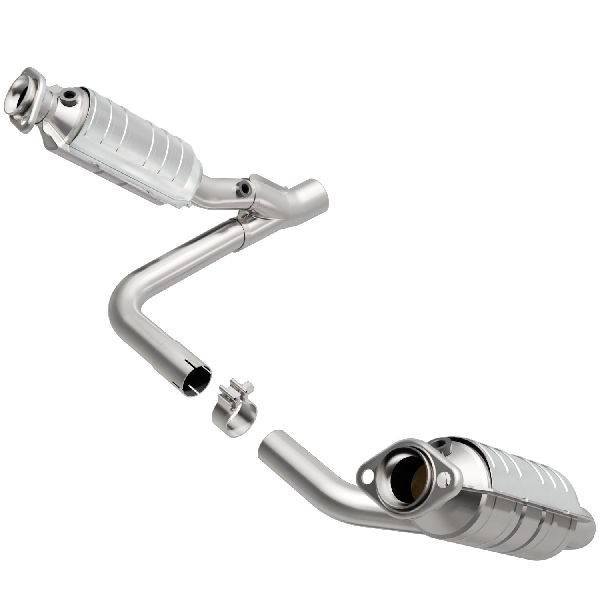 2005-2008 Dodge Durango Catalytic Converter (Magnaflow)