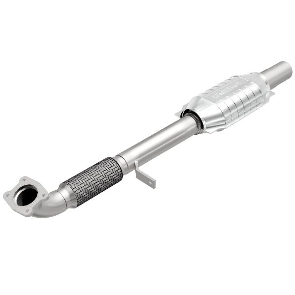 2000-2004 Volvo S40 Catalytic Converter - Rear (Magnaflow)
