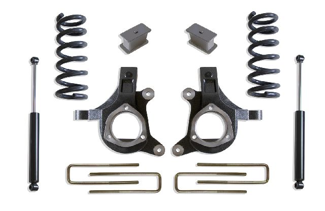 2001-2006 Chevrolet Silverado 1500 HD Suspension Lift Kit (MaxTrac)