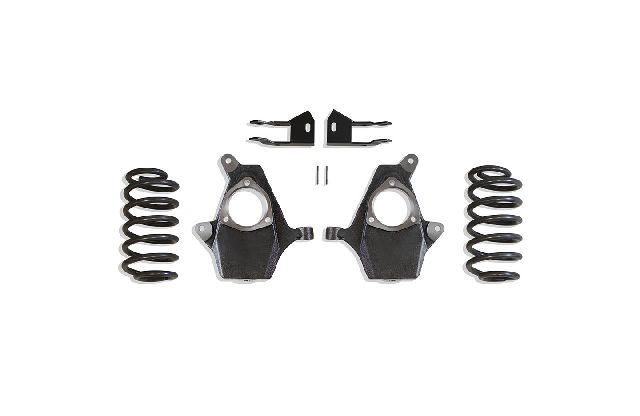 2002-2006 Chevrolet Avalanche 2500 Coil Spring Lowering Kit (MaxTrac)