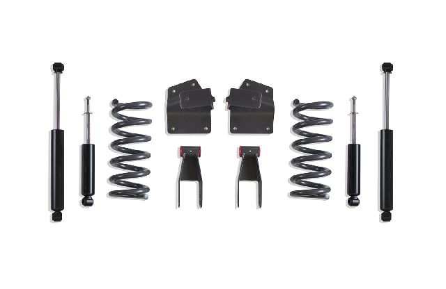 2001-2006 Chevrolet Silverado 1500 HD Coil Spring Lowering Kit (MaxTrac)