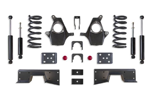 2001-2006 Chevrolet Silverado 1500 HD Coil Spring Lowering Kit (MaxTrac)