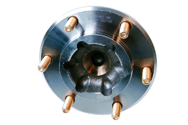 2003-2004 Isuzu Axiom Wheel Bearing and Hub Assembly - Front (Mevotech)