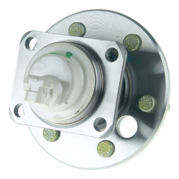 2006-2009 Chevrolet Uplander Wheel Bearing and Hub Assembly - Rear (Moog)