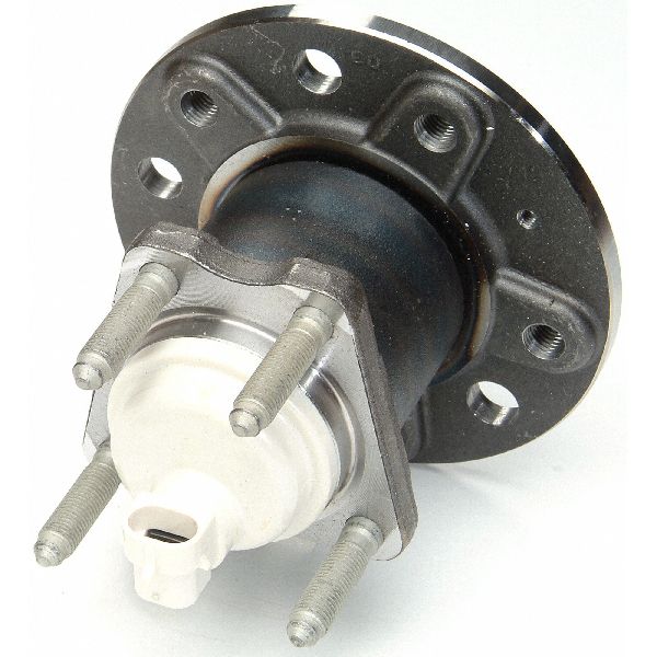 2001-2005 Saturn L300 Wheel Bearing and Hub Assembly - Rear (Moog)