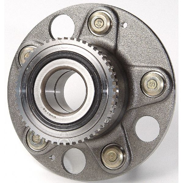1996-1997 Isuzu Oasis Wheel Bearing and Hub Assembly - Rear (Moog)