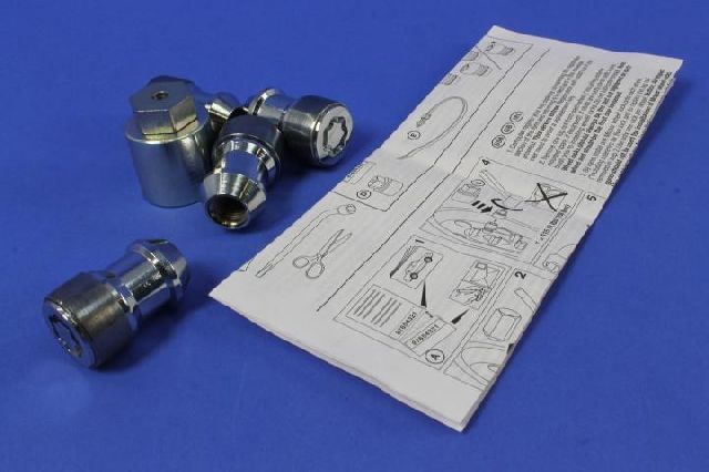 2007 Chrysler Aspen Wheel Lock Set (Mopar)