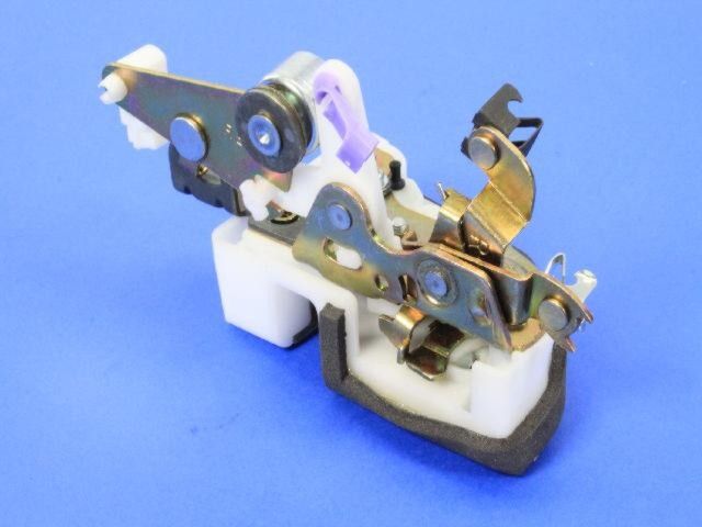 2006 Jeep Wrangler Door Latch Assembly - Front Right (Mopar)