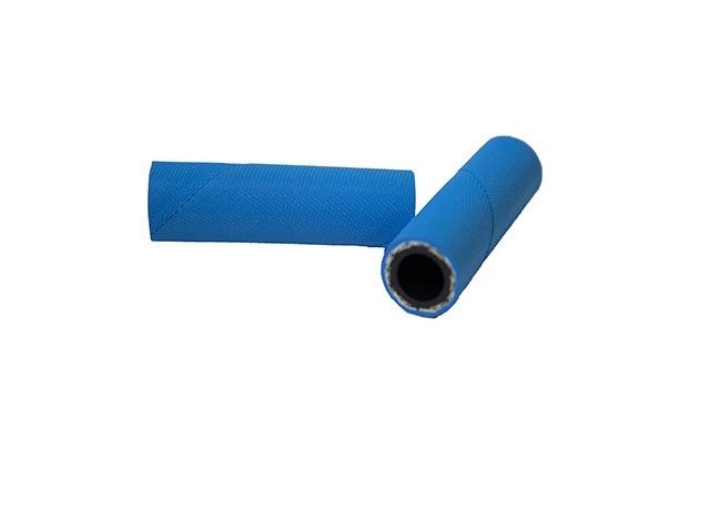 2003, 2002, 2001, 2000 Ford F650 Econoline Fuel Hose
