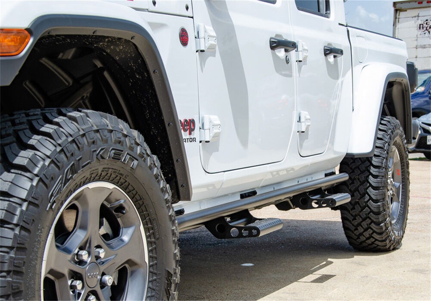 2024, 2023, 2022, 2021, 2020 Jeep Gladiator Step Nerf Bar