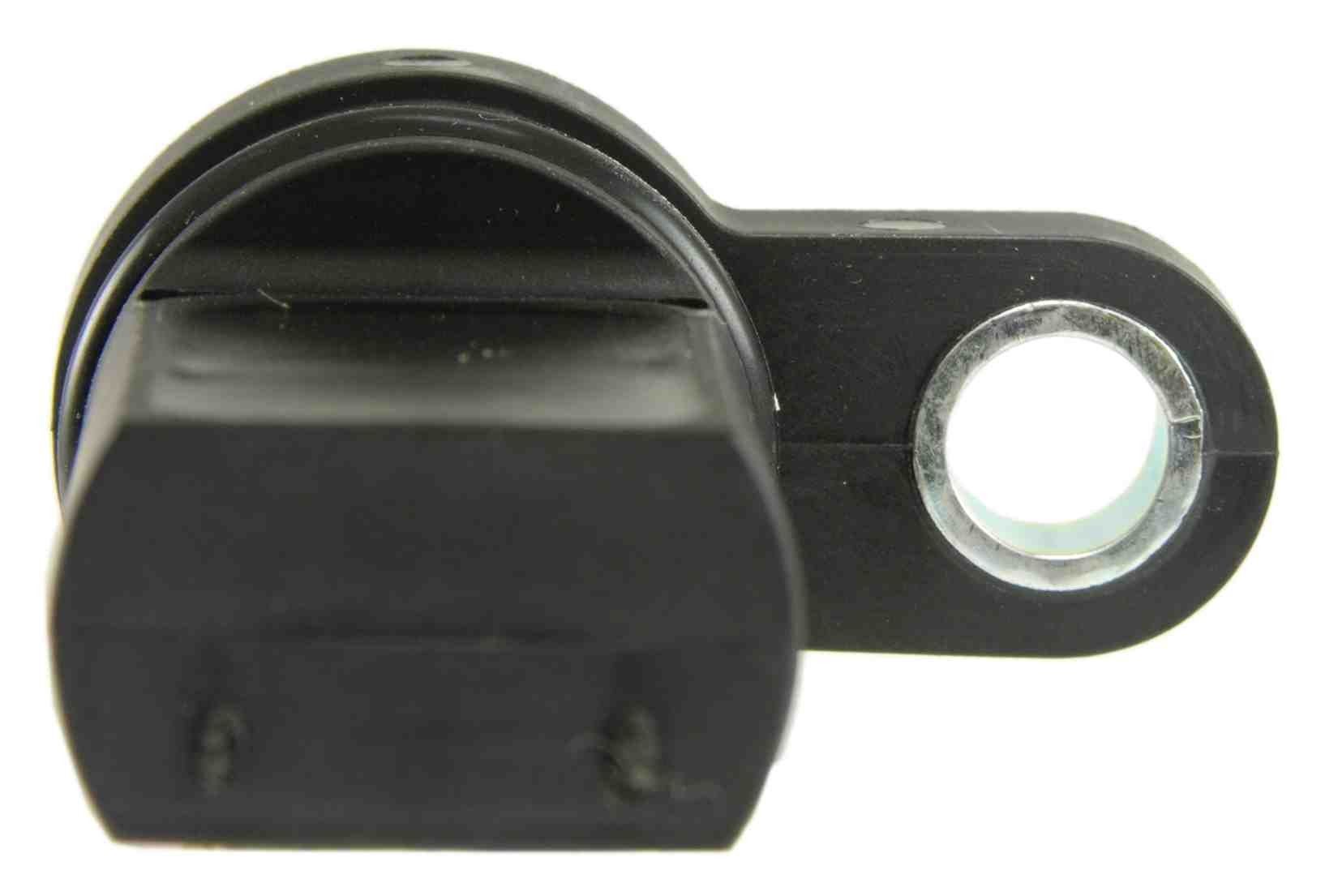 2012, 2011, 2010 Suzuki Equator Engine Camshaft Position Sensor