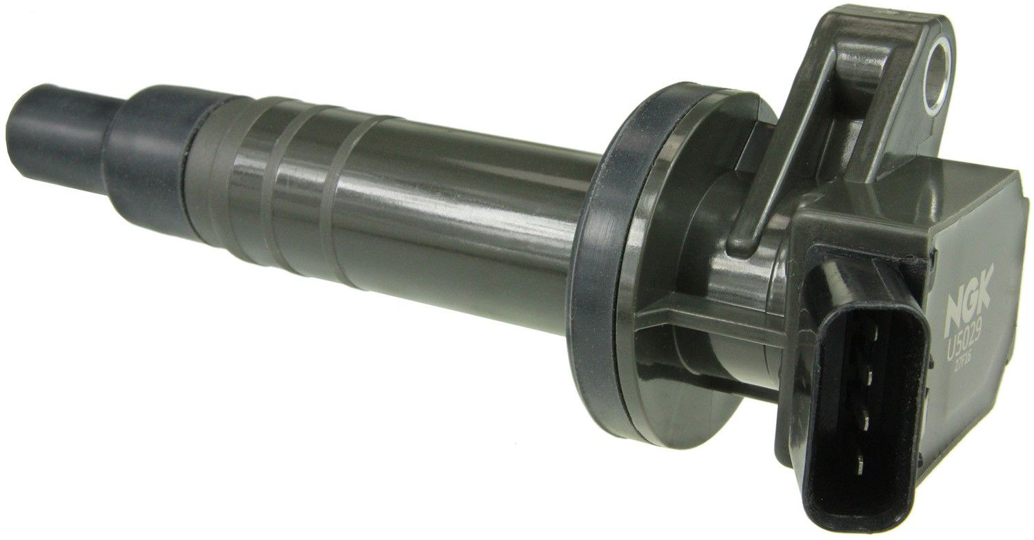 2008, 2007, 2006, 2005, 2004, 2003 Toyota Matrix Ignition Coil