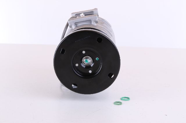 2010-2014 Toyota FJ Cruiser A/C Compressor (Nissens)