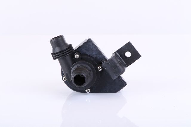 2004-2005 BMW 545i Engine Auxiliary Water Pump (Nissens)