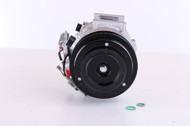2013-2016 Toyota RAV4 A/C Compressor (Nissens)