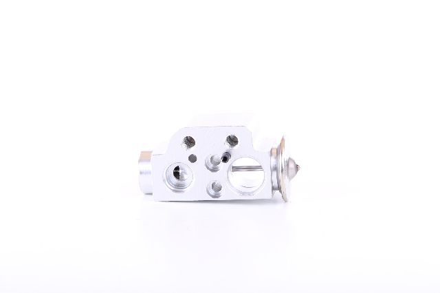 2004-2006 Volkswagen Touareg A/C Expansion Valve - Front (Nissens)